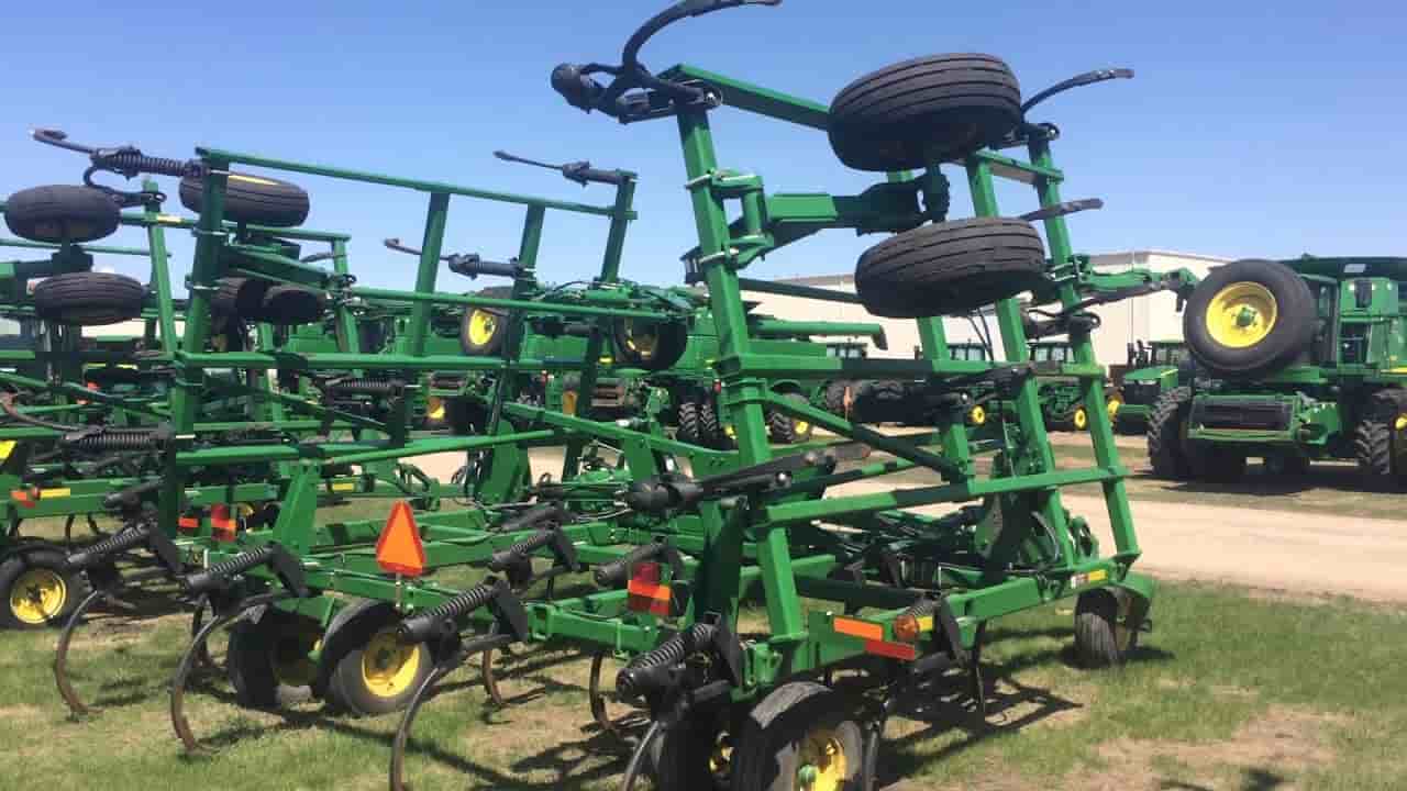 تصویر 4 از گاوآهن شخم زدن با کاربرد بی رقیب در عملیات مزرعه